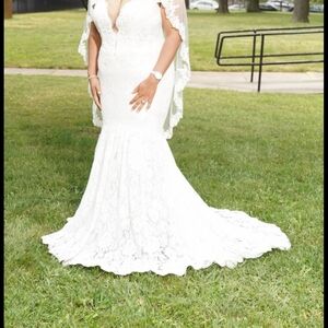 David's Bridal Wedding White Lace Gown